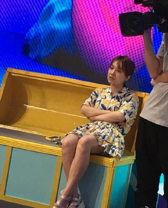 李维嘉公开吴昕的丑照,吴昕反击笑cry了