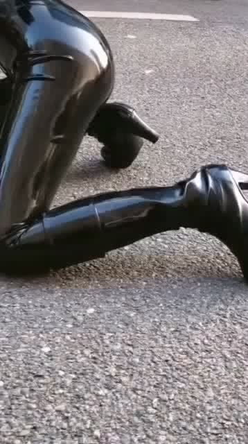 皮裤放屁鼓包不