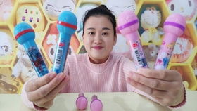 试吃面包超人果汁软糖,萌呆的表情太可爱了,你们舍得吃吗