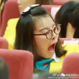 很萌很傅园慧在人民大会堂的洪荒少女又贡献一套表情包