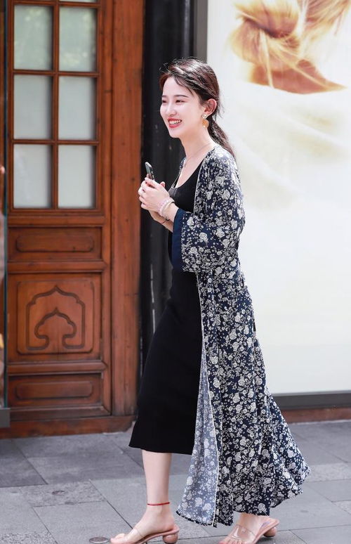 街拍小姐姐,汉服小姐姐走在街头,就好比七仙女下凡,真的很美衣服