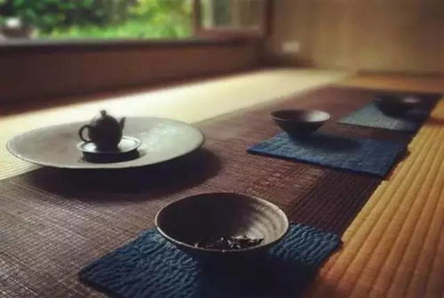 一个人饮茶图片
