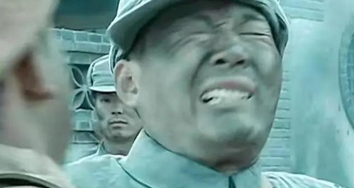 小米su7车主出门亮剑表情包火了遗憾的是,扮演者已去世6年