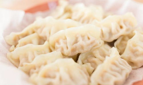 包好的饺子千万不要直接放冰箱,欢聚德水饺这样做不粘不裂