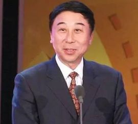 冯巩加大药量搞笑图