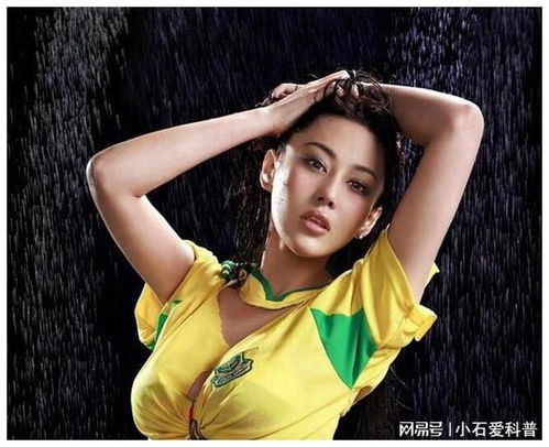 张馨予婚后美如少女,皮肤干净如剥壳鸡蛋,曾经晒过的面霜火了