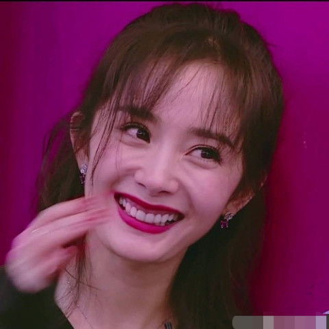 女明星颜值纷纷落下神坛杨幂法令纹深如沟壑,杨颖眼睛大的吓人