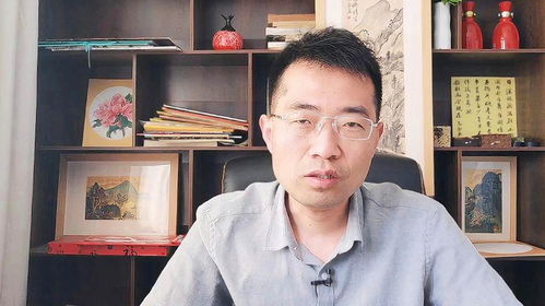 有些人之所以自我标榜读书多,是为了把自己包装成照亮别人的灯塔