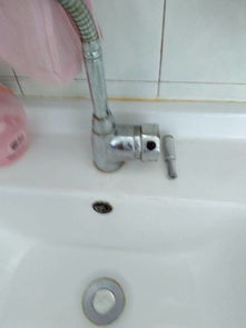洗脸池手把断了,怎么换谢谢
