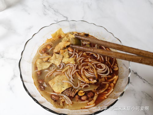 直到吃了这碗粉,我才知道原来还有比李子柒螺蛳粉更难吃的存在