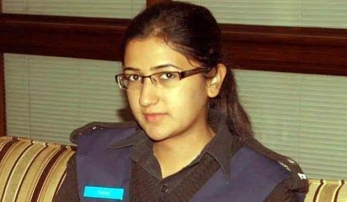 表情勇斗武装分子巴女警保护中国领馆获赞无数海外网表情
