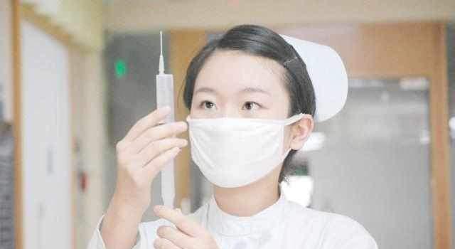 外表光鲜体面,实际工资很低的4个职业,网友评论,一把辛酸泪