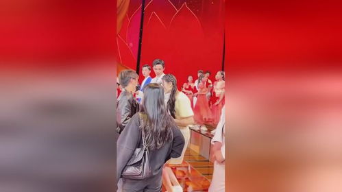 大家注意看吴磊的表情你看懂了吗