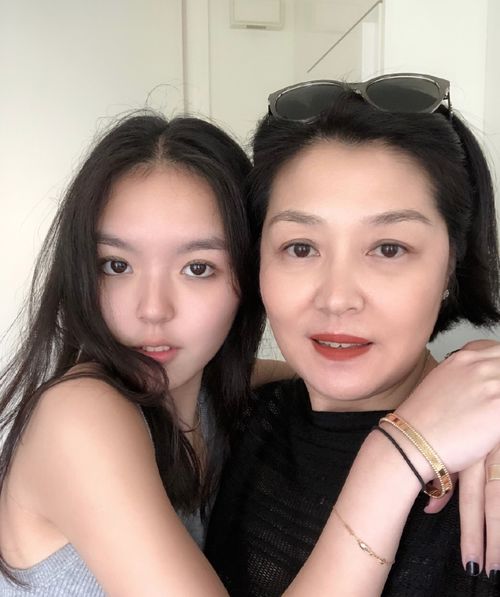 6位明星女儿颜值逆袭,曾是丑萌表情包,如今女大十八变