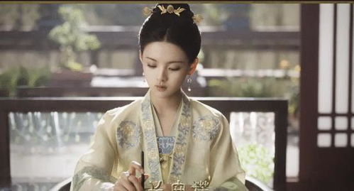 杨超越过年表情包长安诺