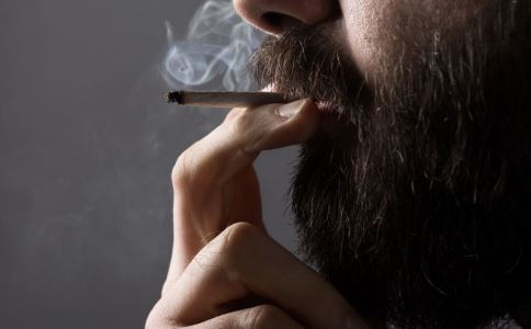 吸烟有5大危害看完你还敢吸烟吗