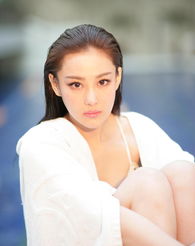 张馨予湿身比基尼惹火身姿大秀健康美