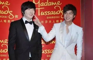 杨洋的蜡像也太逼真了吧但为什么李准基的就