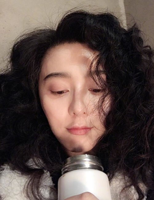 明星的土味自拍,前面帅到没朋友,后面保准笑出声
