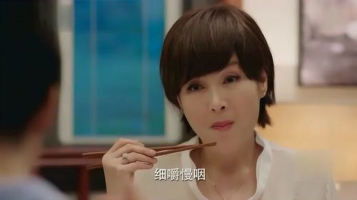 女汉子吃饭被要求要嚼20下,难受的表情溢于言表